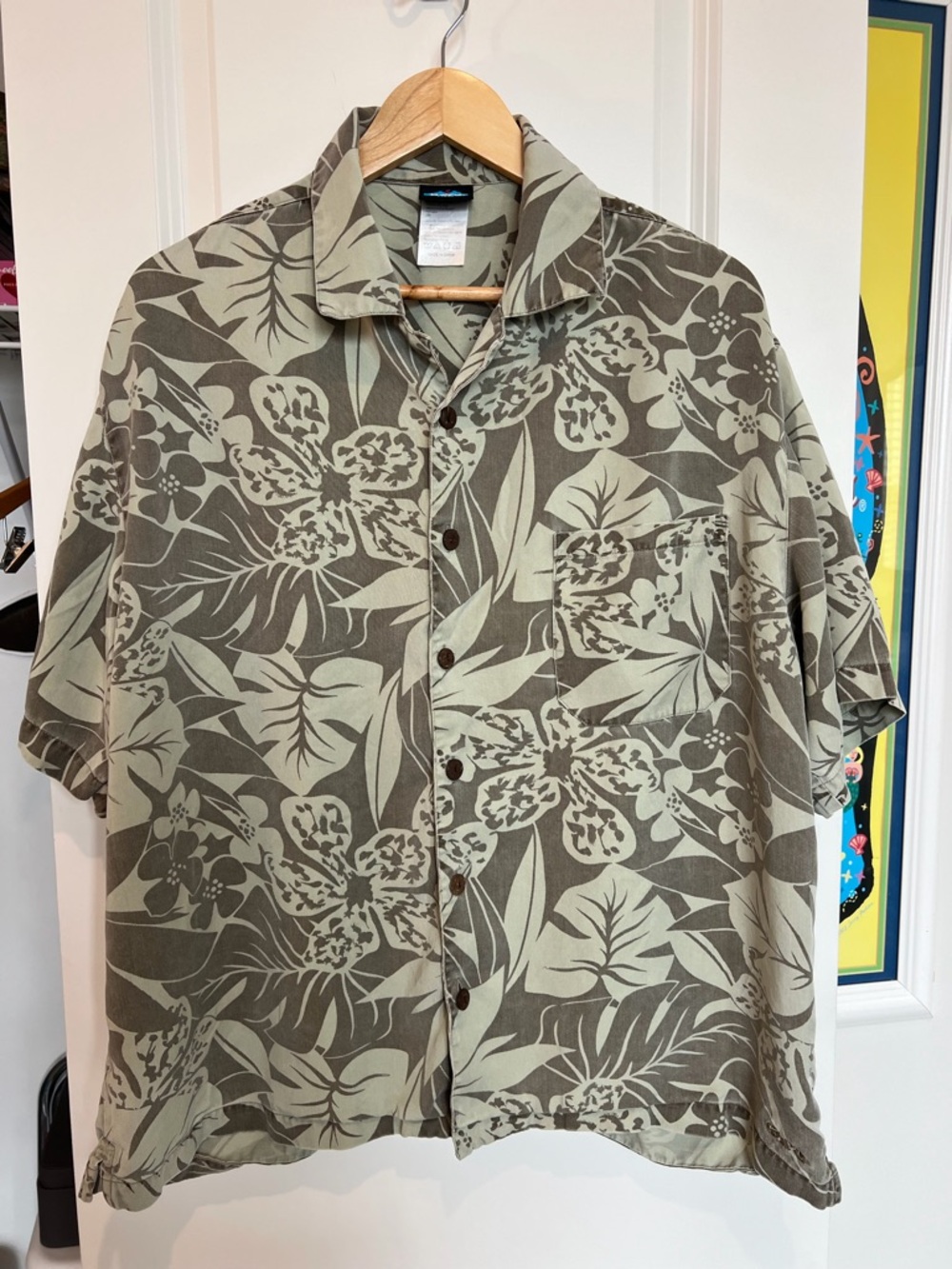 Vintage Kavu Shirt Button Hawaiian Floral Print Pattern Green Men’s Size Large